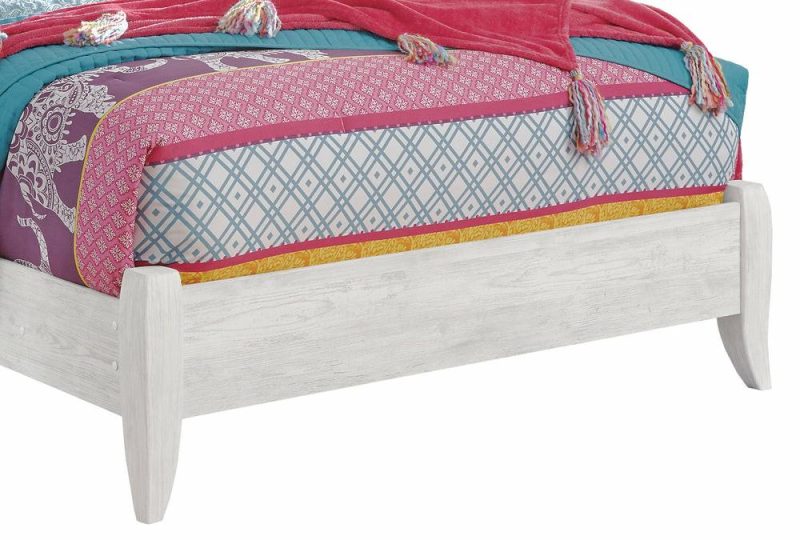 Lola Panel Bed, Carved Design, Whitewash – Full Size Bedroom