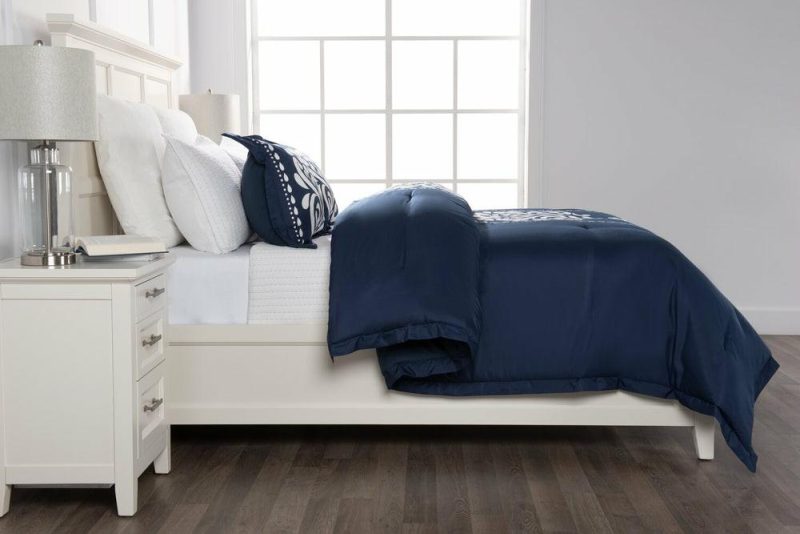 Navy Damask 3-Piece Full/Queen Comforter Set Bedding