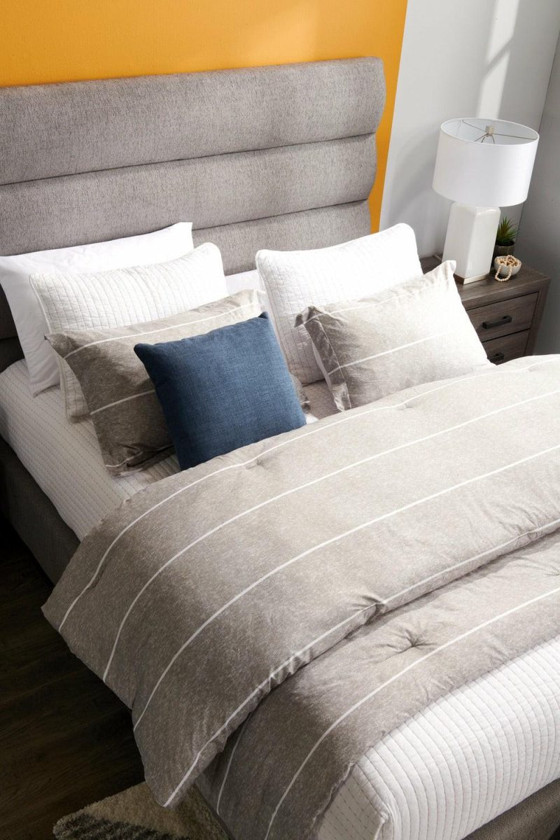 Stripes 3-Piece Full/Queen Comforter Set Bedding